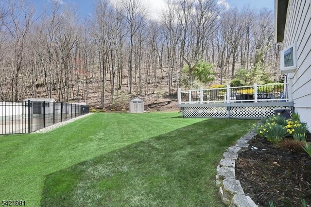 26 Scrivani Dr, Wanaque Boro, NJ 07465