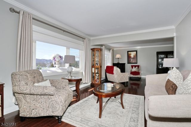 26 Scrivani Dr, Wanaque Boro, NJ 07465