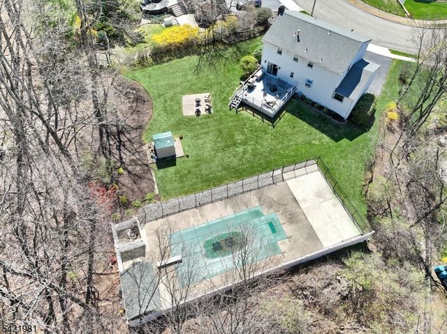 26 Scrivani Dr, Wanaque Boro, NJ 07465