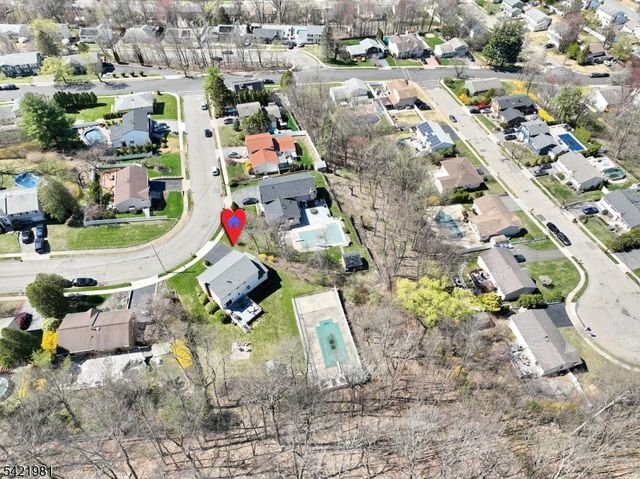 26 Scrivani Dr, Wanaque Boro, NJ 07465