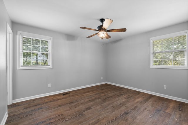 821 Luxemburg Dr, Hermitage, TN 37076
