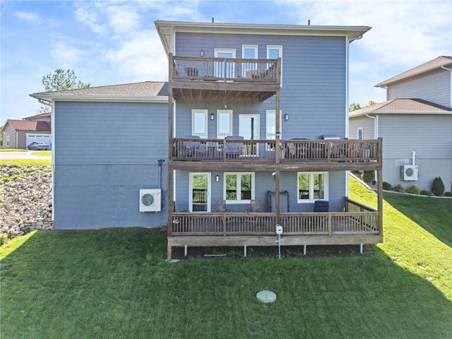 3728 Thompson Circle, Kansas City, KS 66103