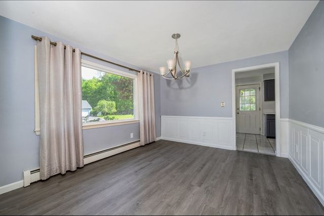 138 Malinda Dr, Abington, MA 02351