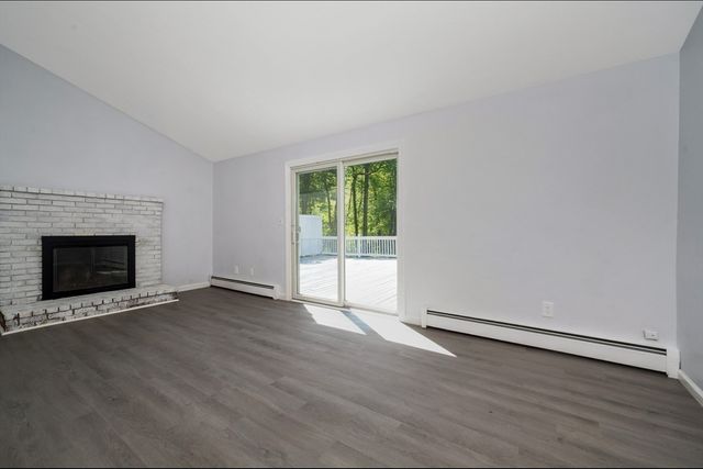 138 Malinda Dr, Abington, MA 02351
