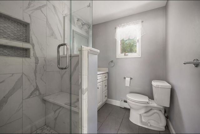138 Malinda Dr, Abington, MA 02351