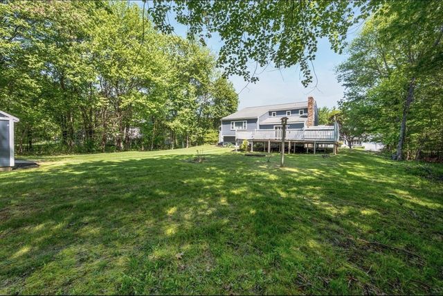 138 Malinda Dr, Abington, MA 02351