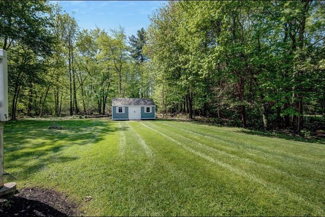 138 Malinda Dr, Abington, MA 02351