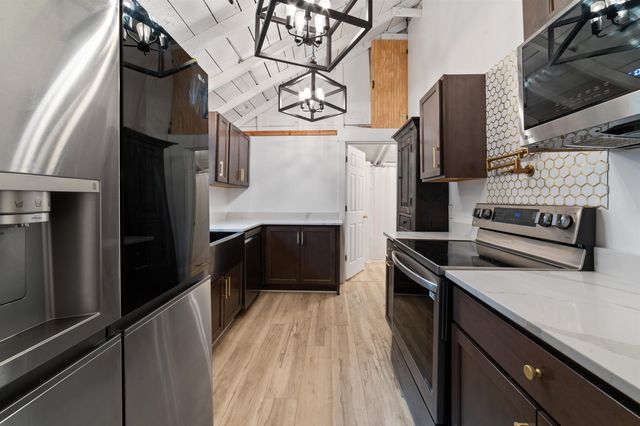 2948 E Michigan Highway, Roscommon Twp, MI 48653