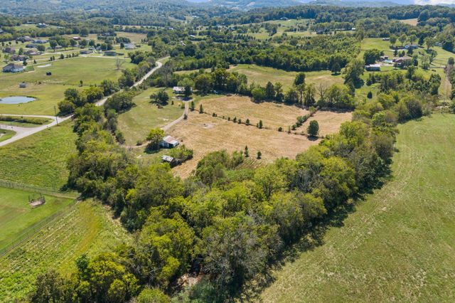 240 Neal Rd, Watertown, TN 37184