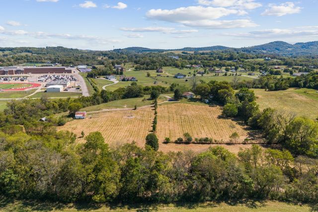 240 Neal Rd, Watertown, TN 37184