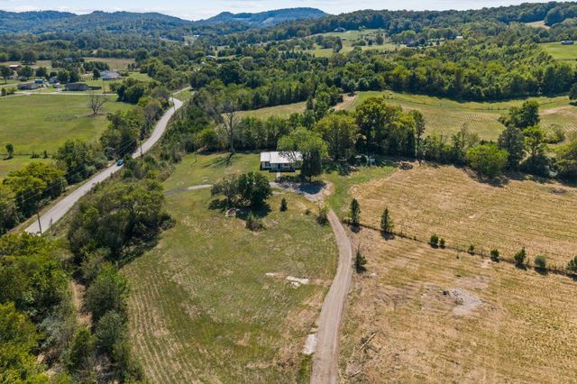 240 Neal Rd, Watertown, TN 37184