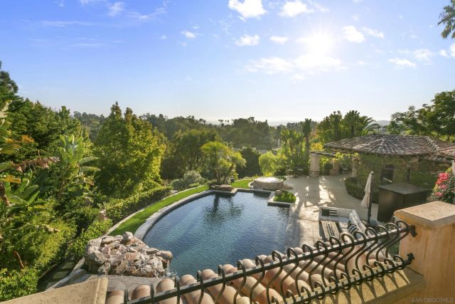 6089 Avenida Alteras, Rancho Santa Fe, CA 92067