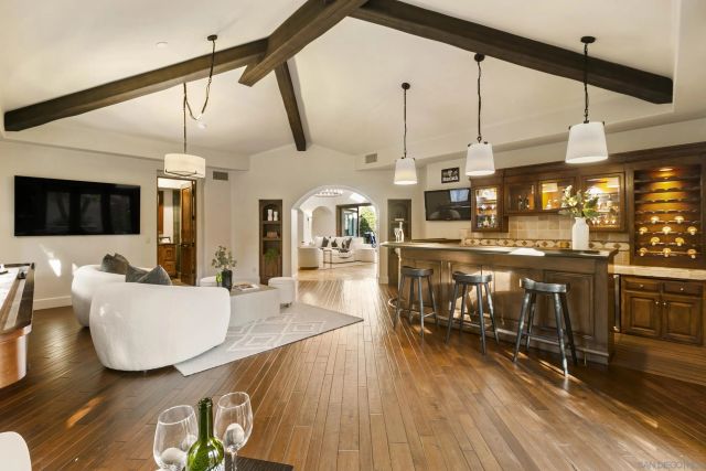 6089 Avenida Alteras, Rancho Santa Fe, CA 92067