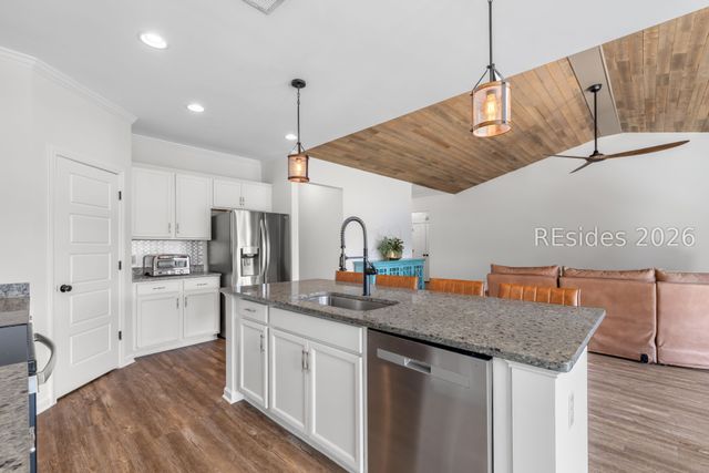 1670 Osprey Lake Cir, Hardeeville, SC 29927