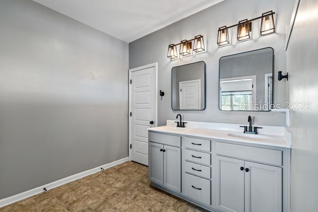 1670 Osprey Lake Cir, Hardeeville, SC 29927