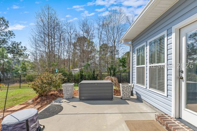 1670 Osprey Lake Cir, Hardeeville, SC 29927