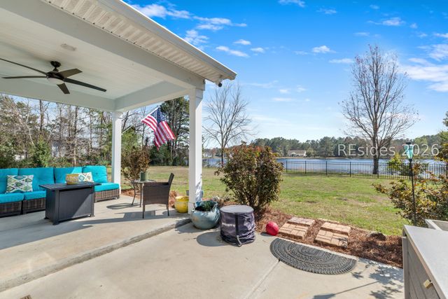 1670 Osprey Lake Cir, Hardeeville, SC 29927