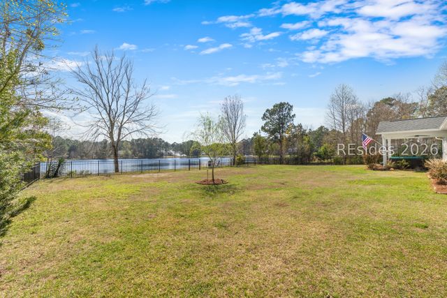 1670 Osprey Lake Cir, Hardeeville, SC 29927