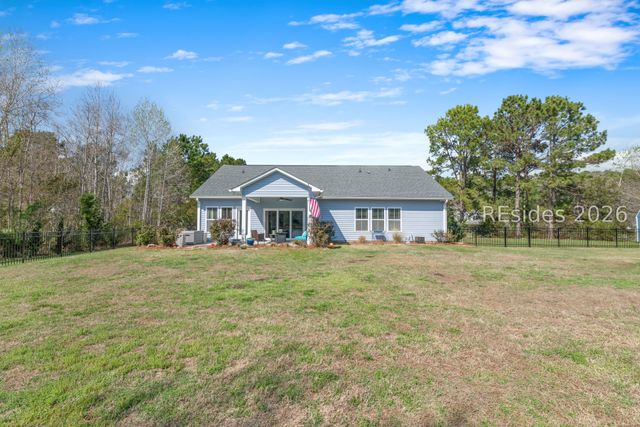 1670 Osprey Lake Cir, Hardeeville, SC 29927