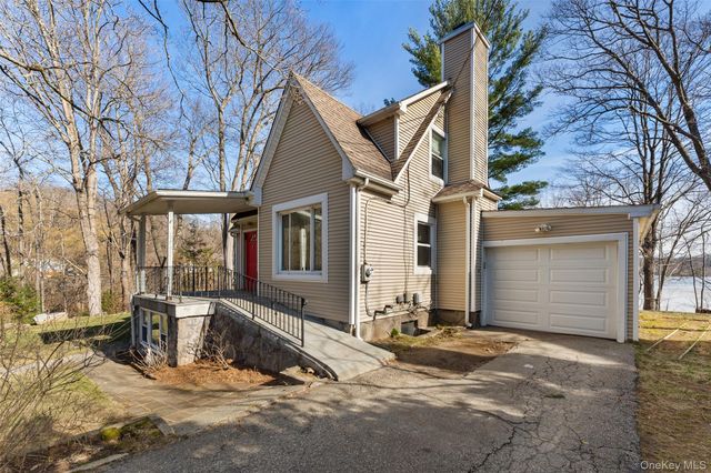 4 S Lake Drive, Patterson, NY 12563