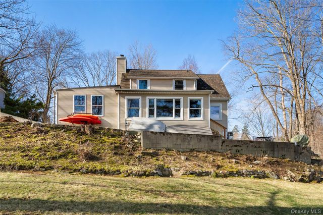 4 S Lake Drive, Patterson, NY 12563