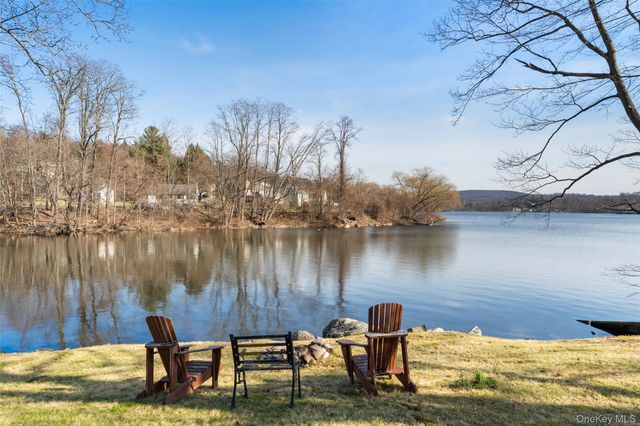 4 S Lake Drive, Patterson, NY 12563