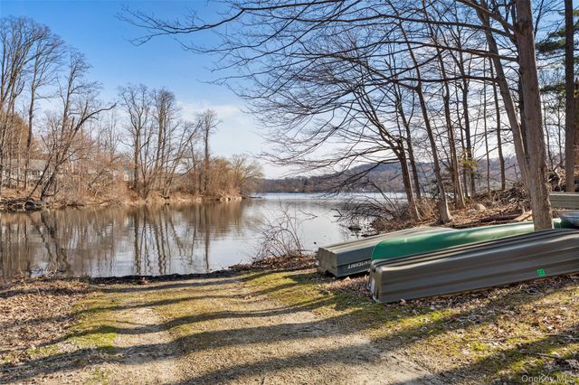 4 S Lake Drive, Patterson, NY 12563