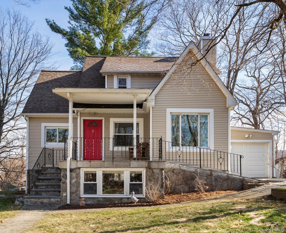 4 S Lake Drive, Patterson, NY 12563
