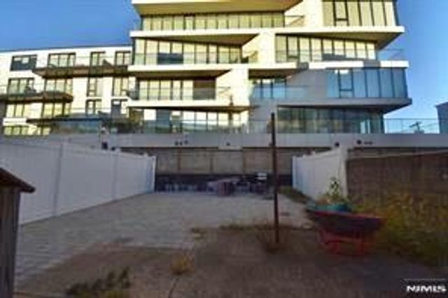228 Maple Street 2, Weehawken, NJ 07086