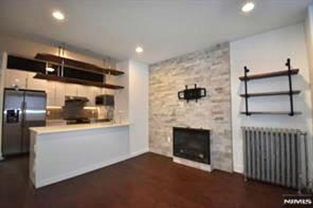 228 Maple Street 2, Weehawken, NJ 07086