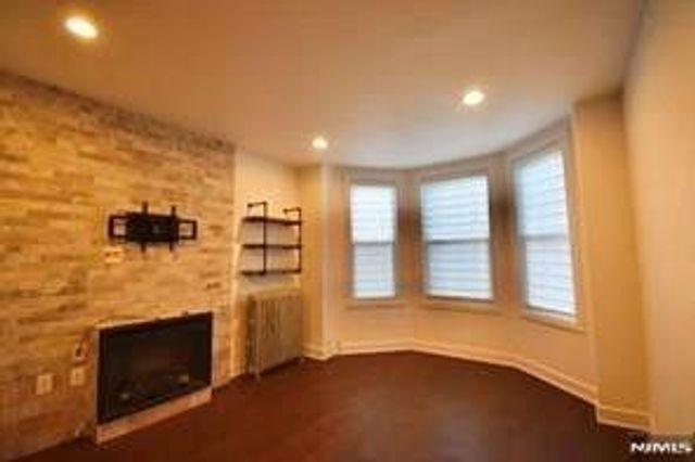 228 Maple Street 2, Weehawken, NJ 07086