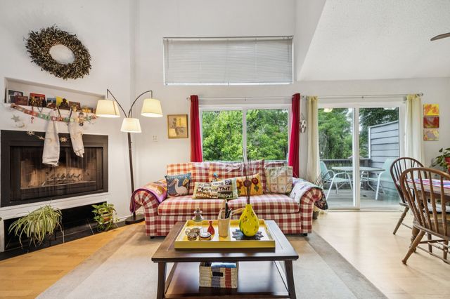 9222 Church Road 108, Dallas, TX 75231