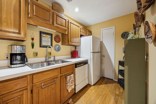 9222 Church Road 108, Dallas, TX 75231