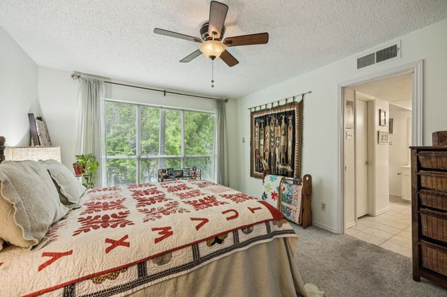 9222 Church Road 108, Dallas, TX 75231