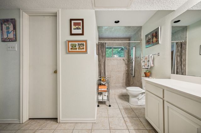 9222 Church Road 108, Dallas, TX 75231