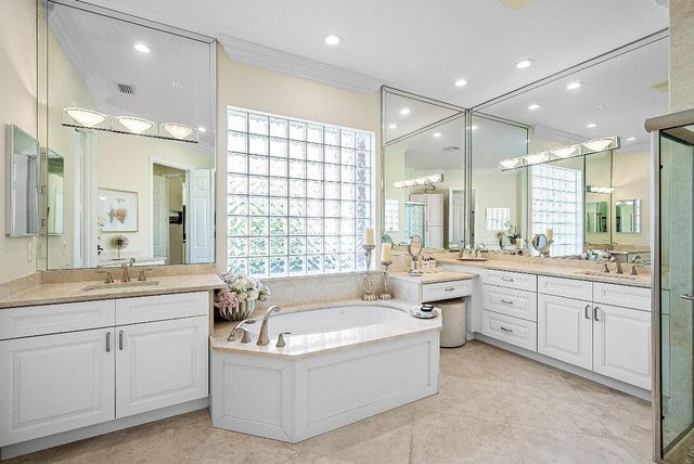 7518 Carmela Way, Delray Beach, FL 33446