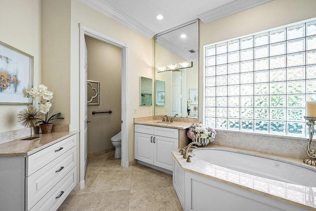 7518 Carmela Way, Delray Beach, FL 33446