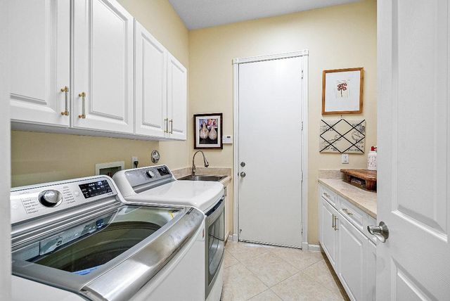 7518 Carmela Way, Delray Beach, FL 33446