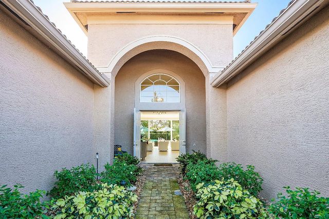 7518 Carmela Way, Delray Beach, FL 33446