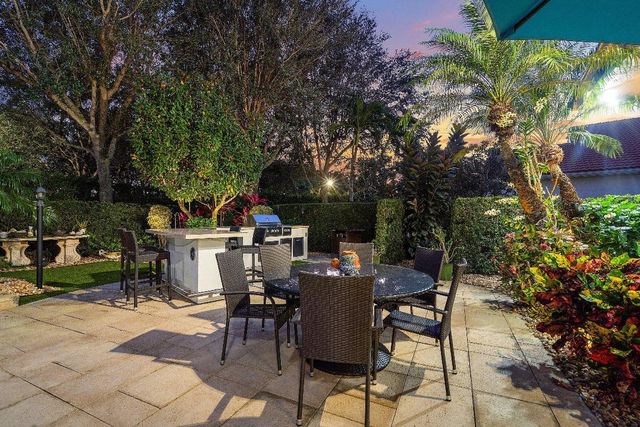 7518 Carmela Way, Delray Beach, FL 33446