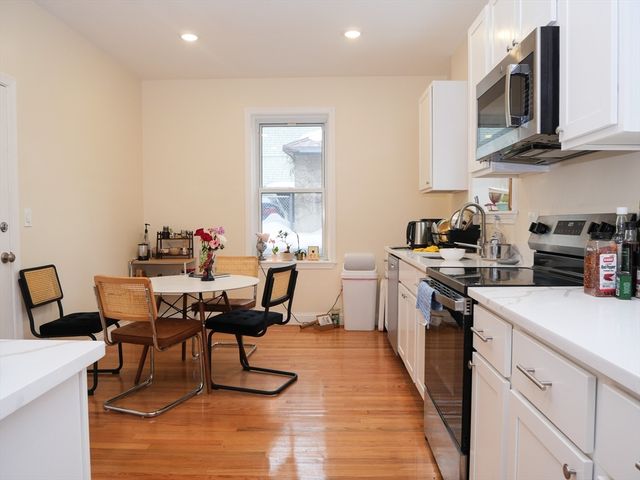 10 Beals 2, Brookline, MA 02446