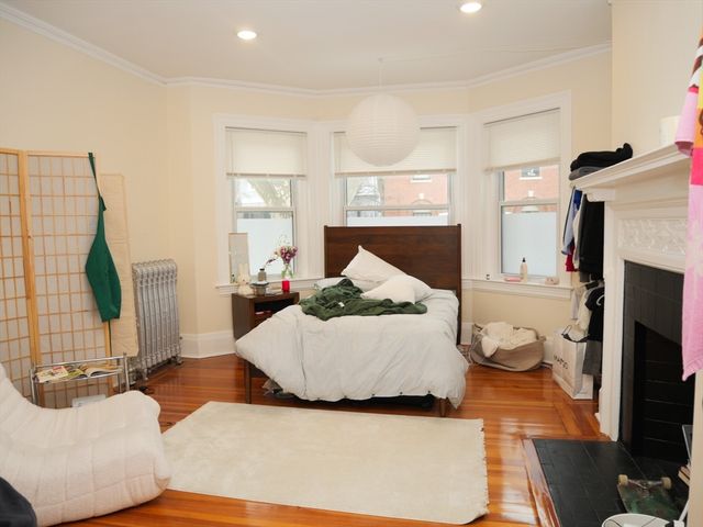 10 Beals 2, Brookline, MA 02446