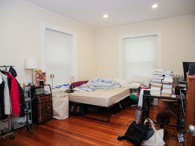 10 Beals 2, Brookline, MA 02446