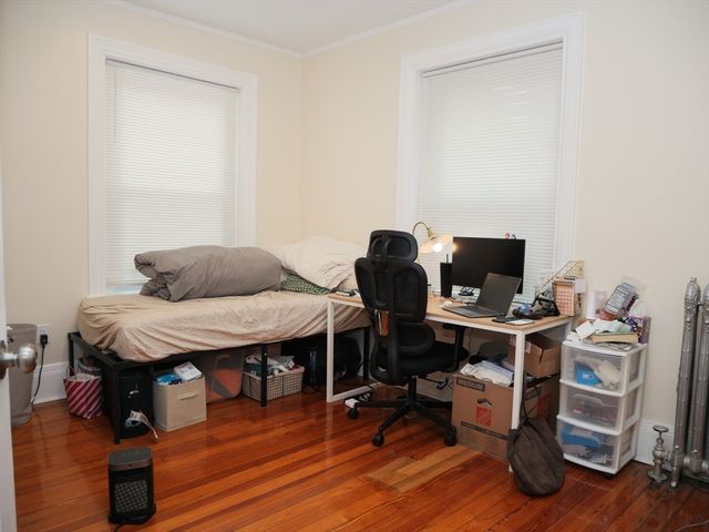 10 Beals 2, Brookline, MA 02446