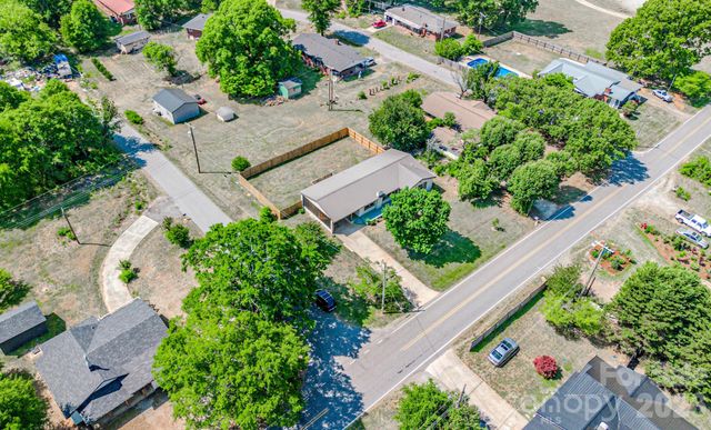 460 Boss Moore Road, Ellenboro, NC 28040