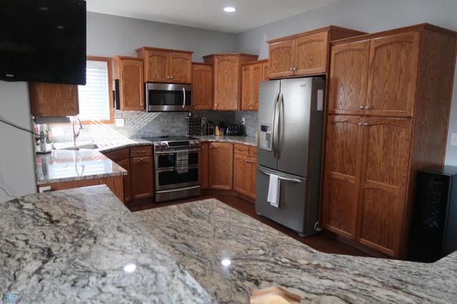 1101 Southcreek Avenue, Glyndon, MN 56547