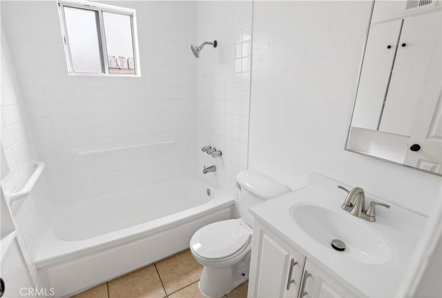 19025 Nearbrook, Canyon Country, CA 91351