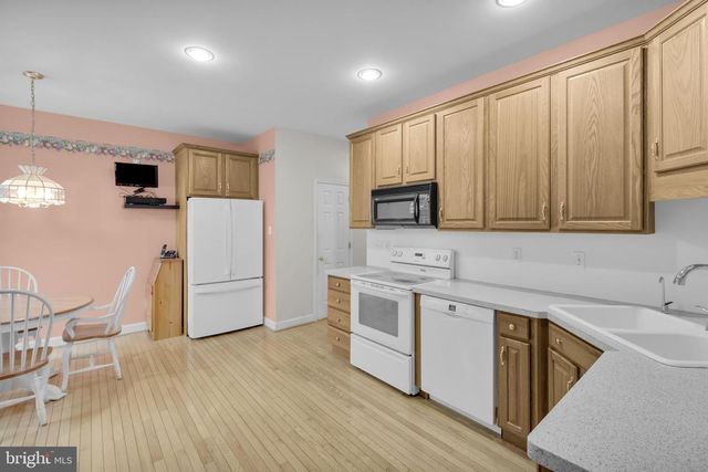 801 DORSET RD, Allentown, PA 18104