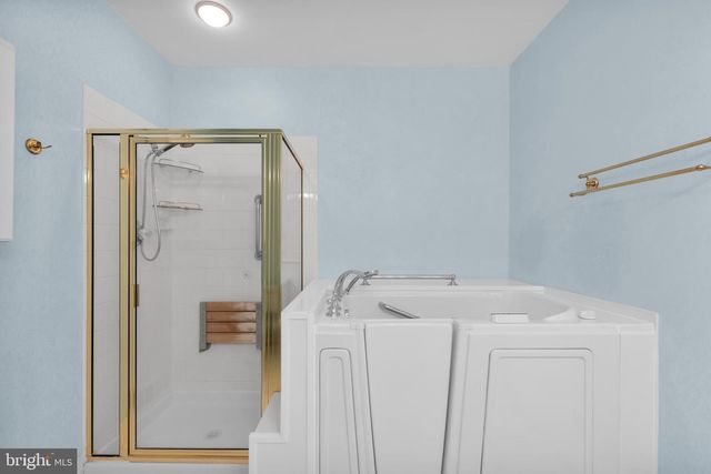 801 DORSET RD, Allentown, PA 18104