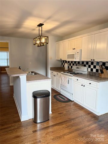 105 Whimbrel Lane, Mooresville, NC 28117